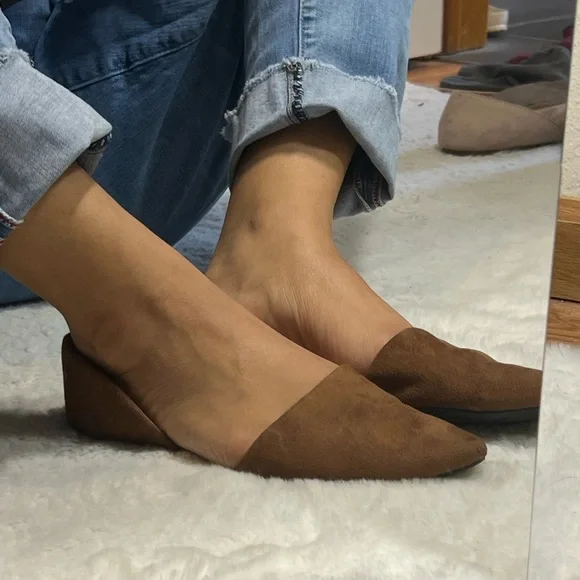 Well worn flats - Picture 6 of 9